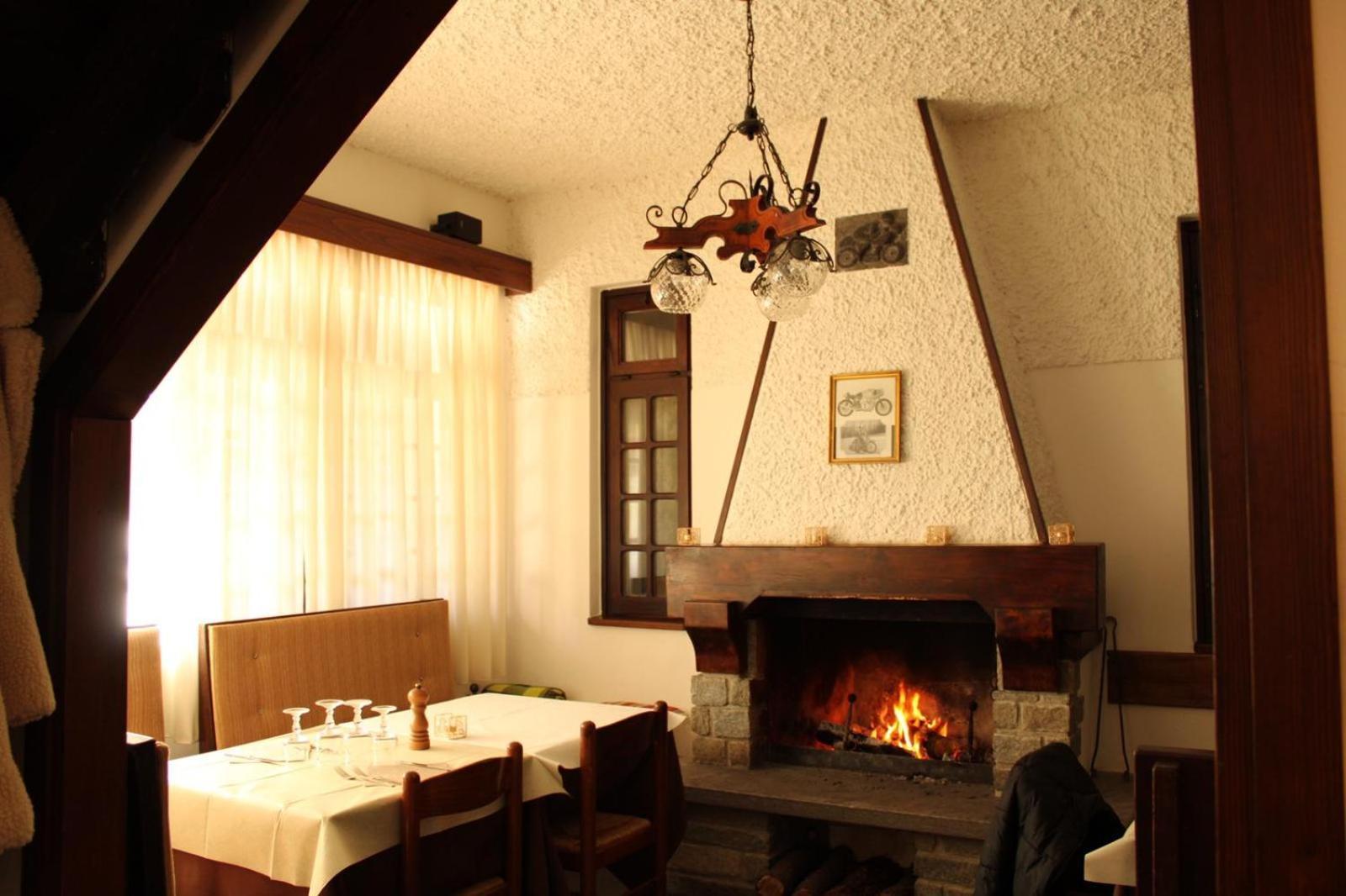 Hotel Al Verde Манделло-дель-Ларіо Екстер'єр фото